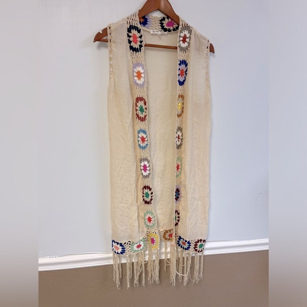 NWOT  Kontrol Womans Duster Medium Boho Crochet Granny Squares Fest Fringe Multi